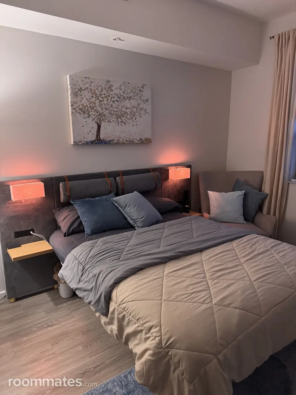 Profile photo 3 of 9