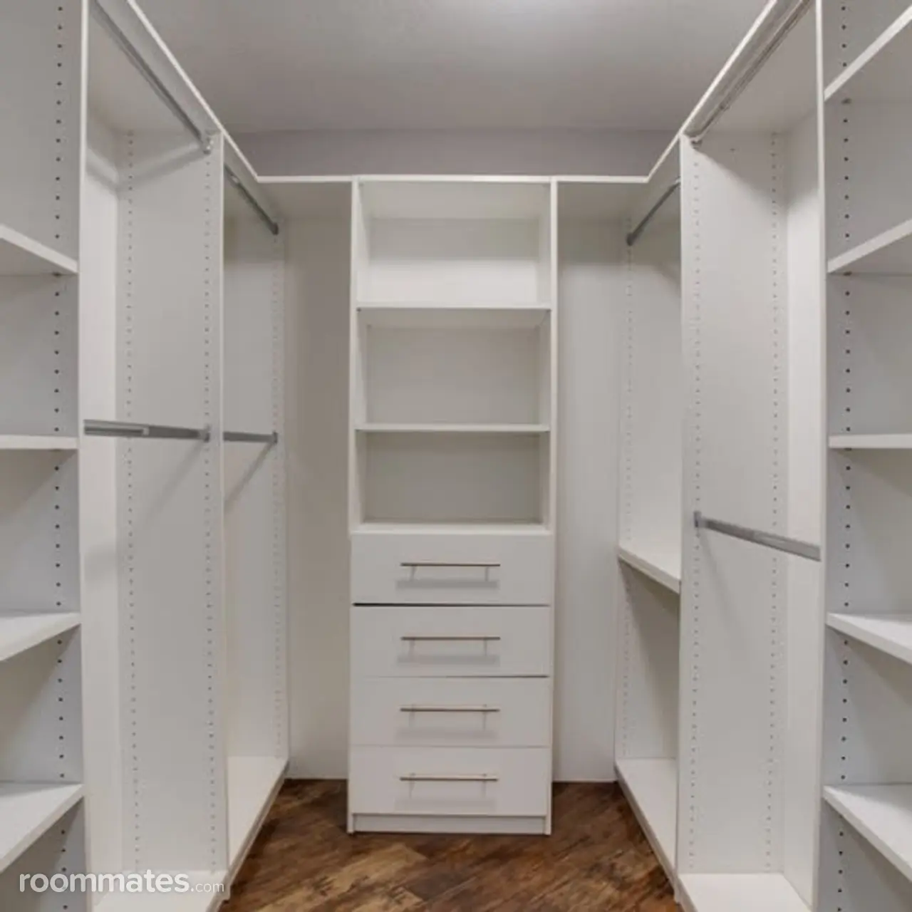 Profile photo 9 of 12