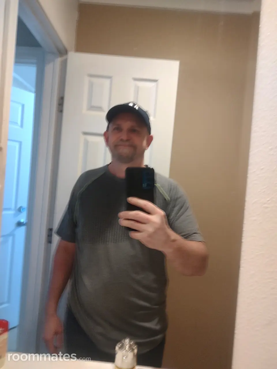 Profile photo 1 of 1