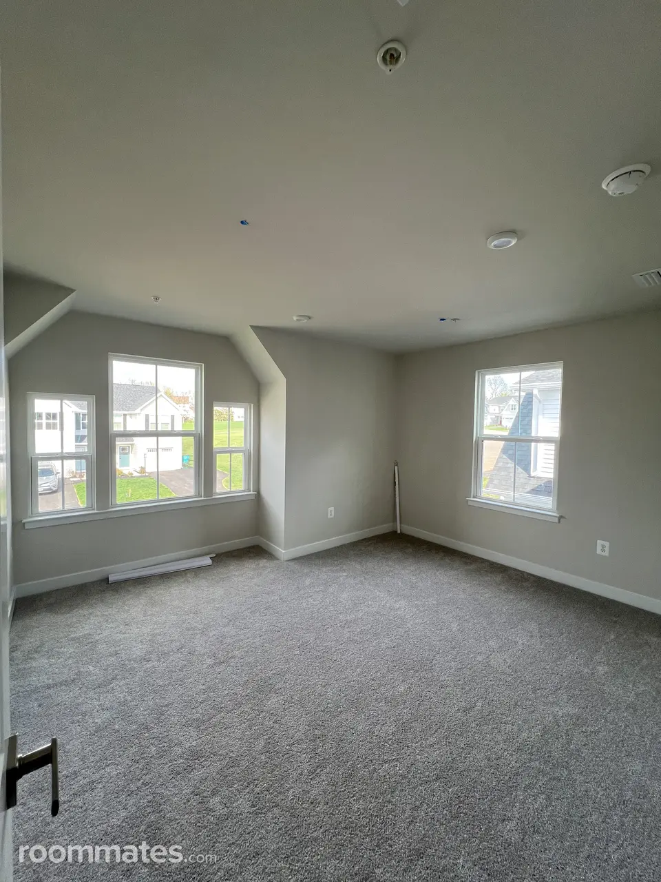 Profile photo 1 of 14