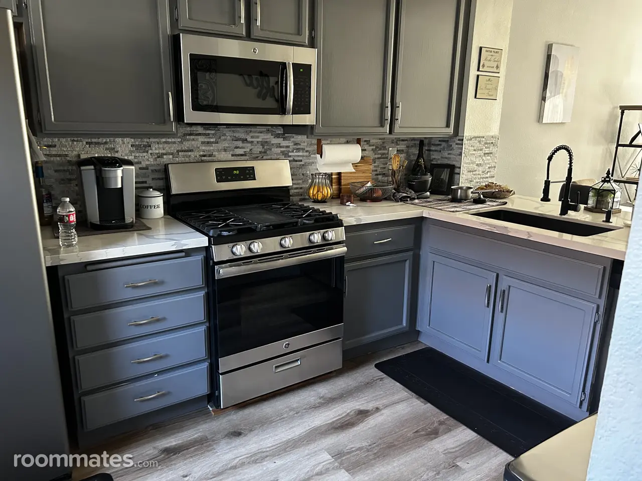 Profile photo 14 of 21