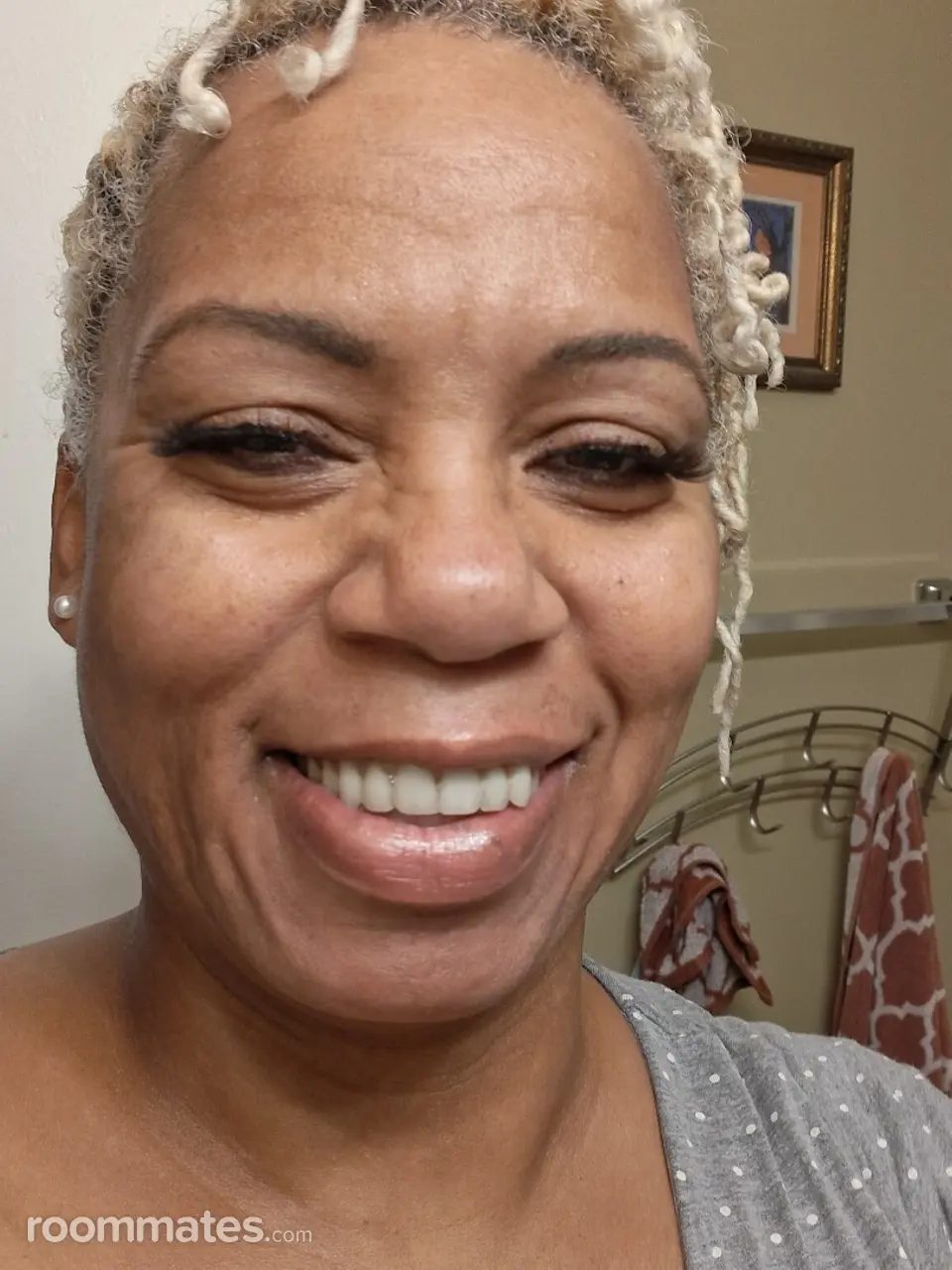 Profile photo 2 of 3