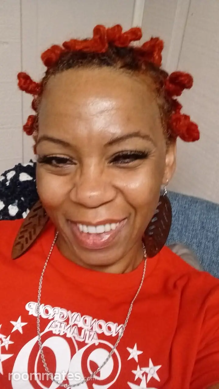 Profile photo 1 of 3