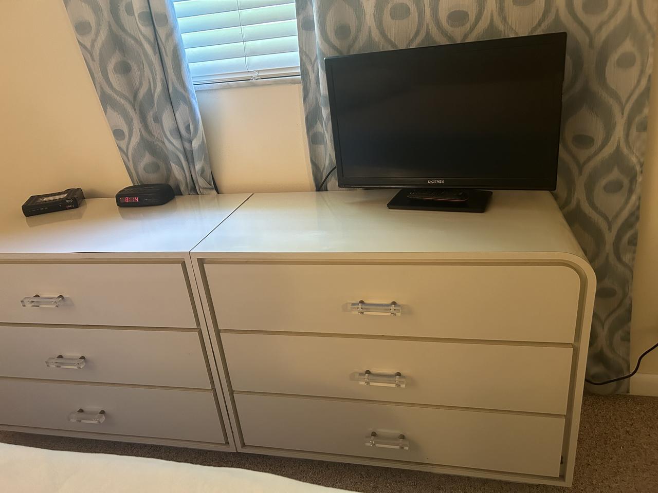 Profile photo 3 of 10