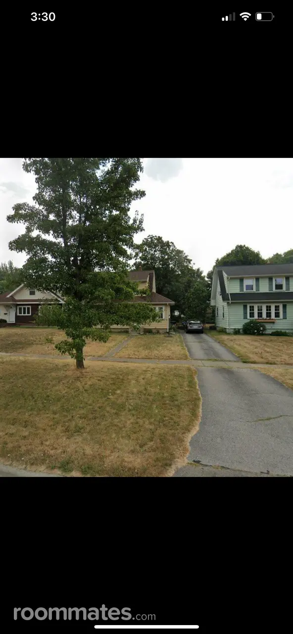 Profile photo 1 of 4