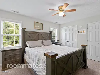 Room for rent in Jacksonville, NC $875, house