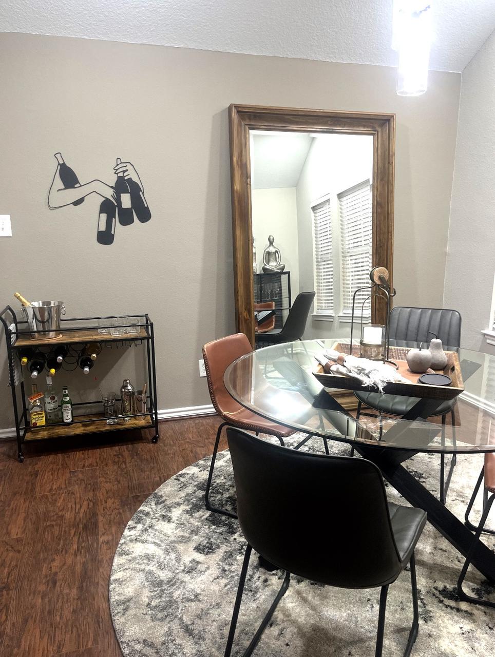 Profile photo 18 of 20