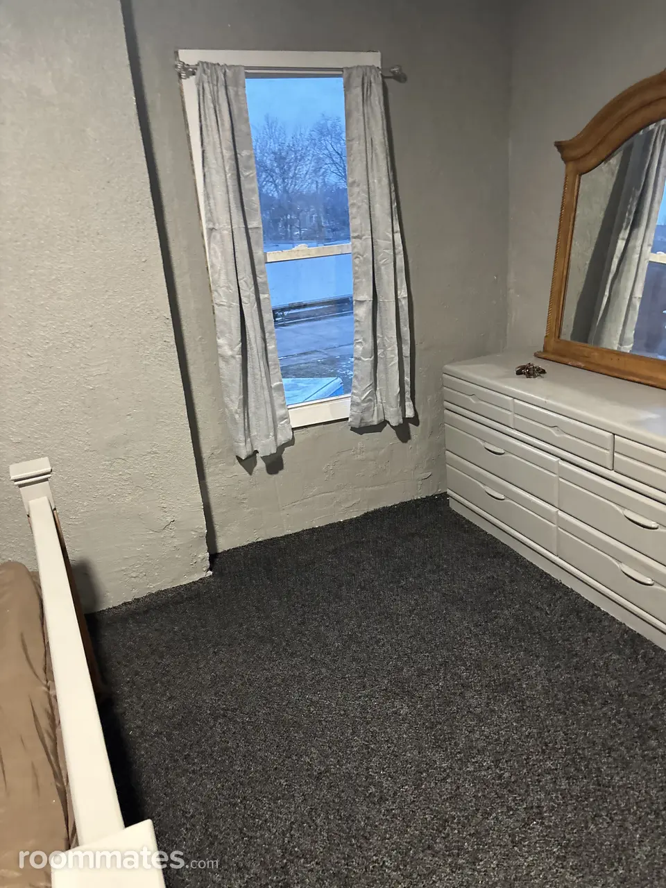 Profile photo 1 of 2