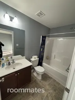 Room for rent in Newport News, VA $1050, townhouse