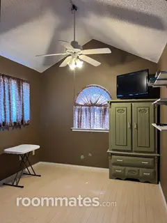 Room for rent in Fort Worth, TX $825, house