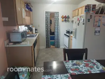 Room for rent in Henrico, VA $700, house