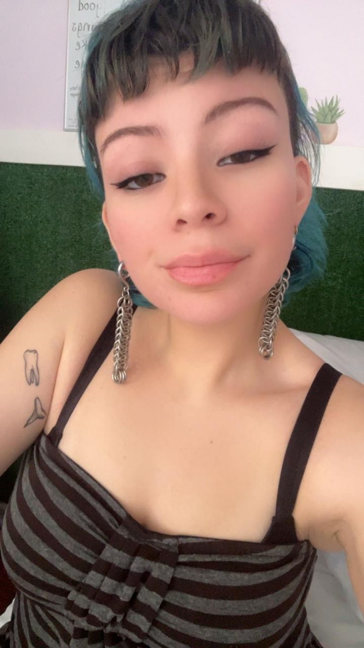 Profile photo 3 of 4