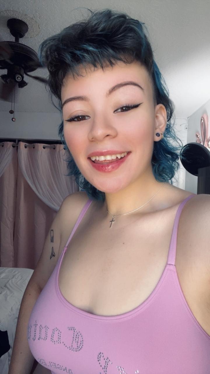 Profile photo 4 of 4