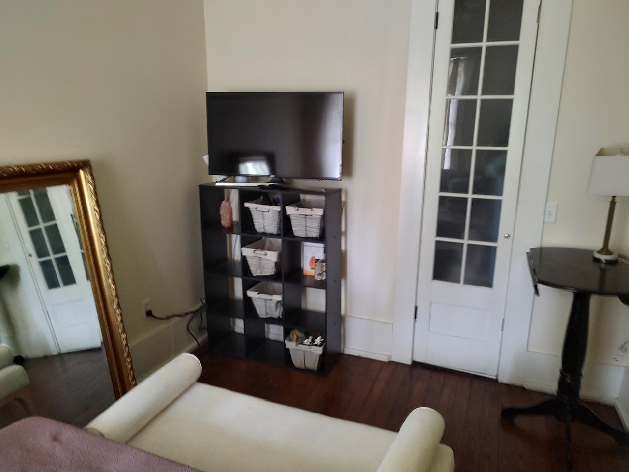 Profile photo 3 of 10