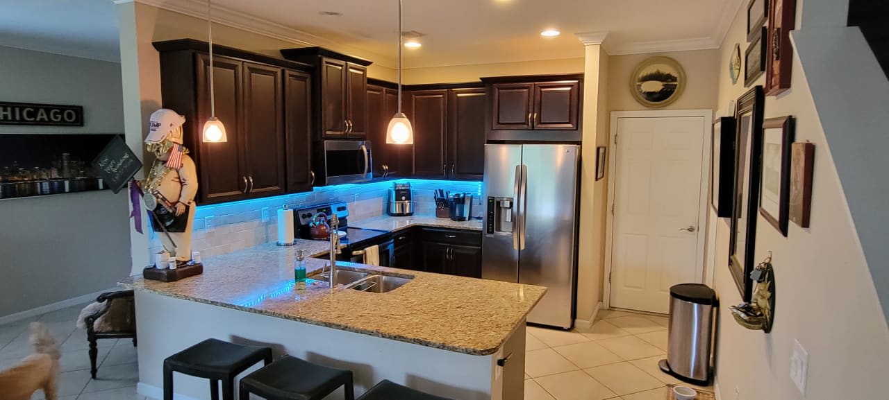 Profile photo 5 of 7