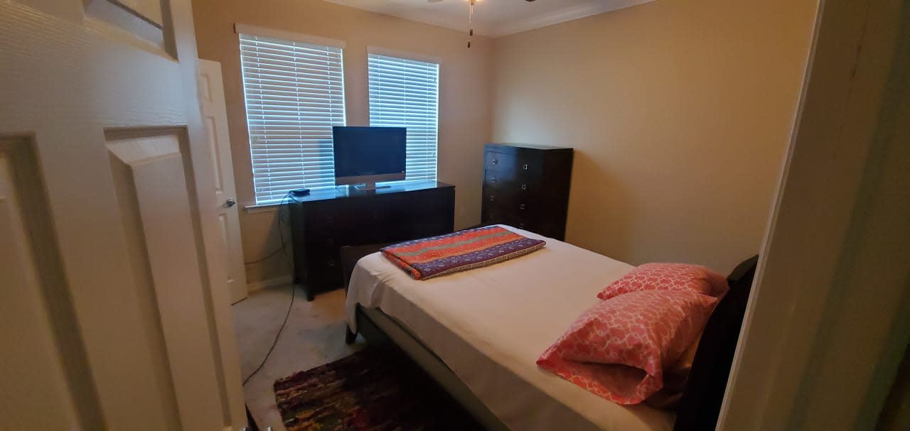 Profile photo 2 of 7