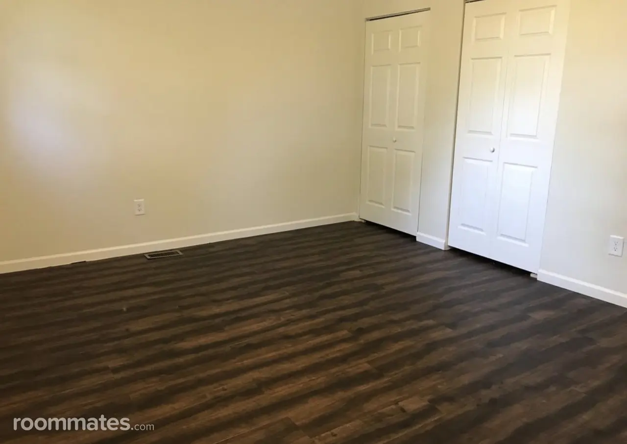 Profile photo 2 of 6