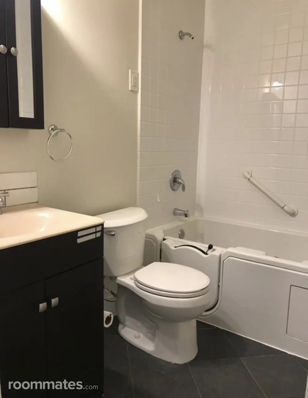 Profile photo 3 of 6