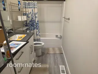 Room for rent in Oak Harbor, WA $1400, house