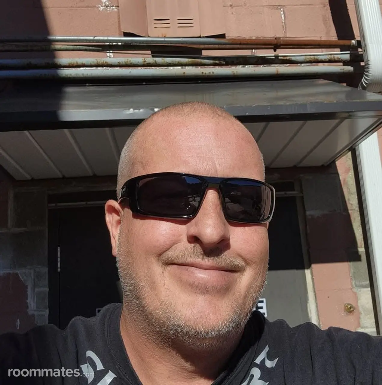 Profile photo 6 of 6