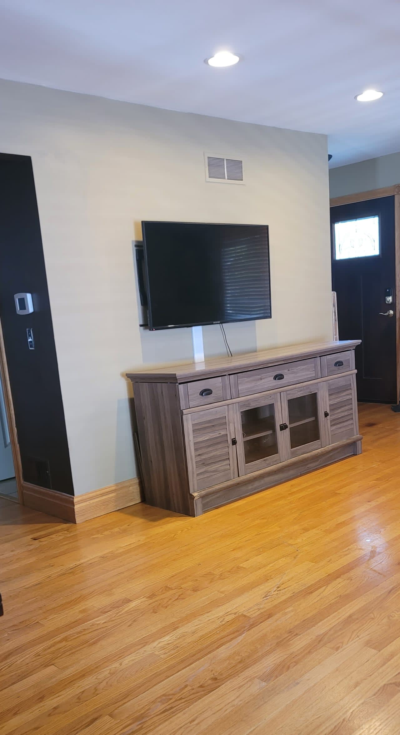 Profile photo 8 of 11