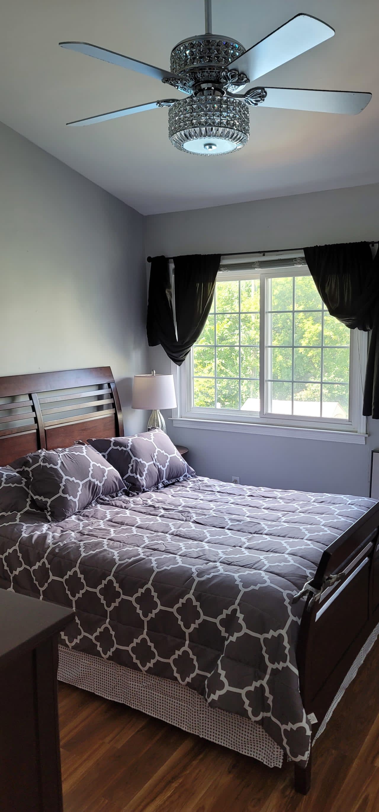 Profile photo 3 of 11