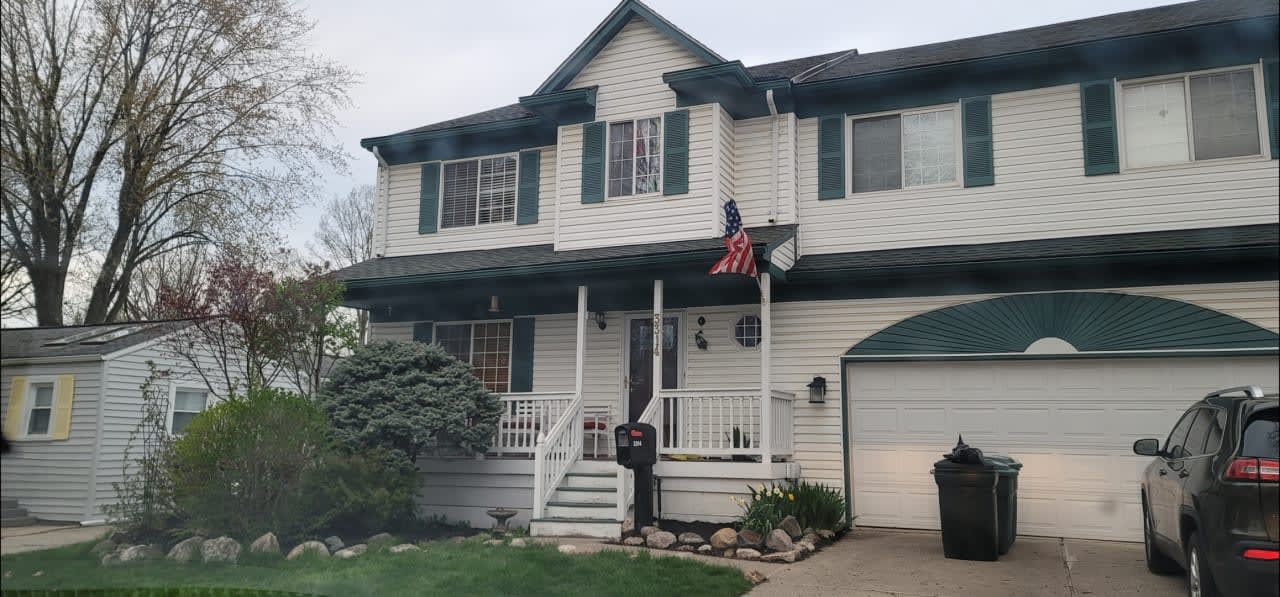 Profile photo 2 of 11