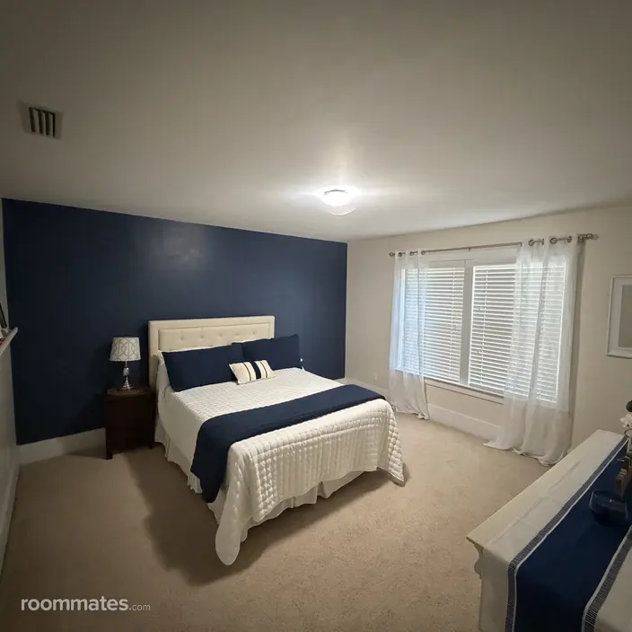 Room for rent in Tega Cay, SC $800, house