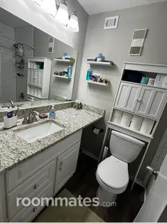 Room for rent in Marietta, GA $950, condo