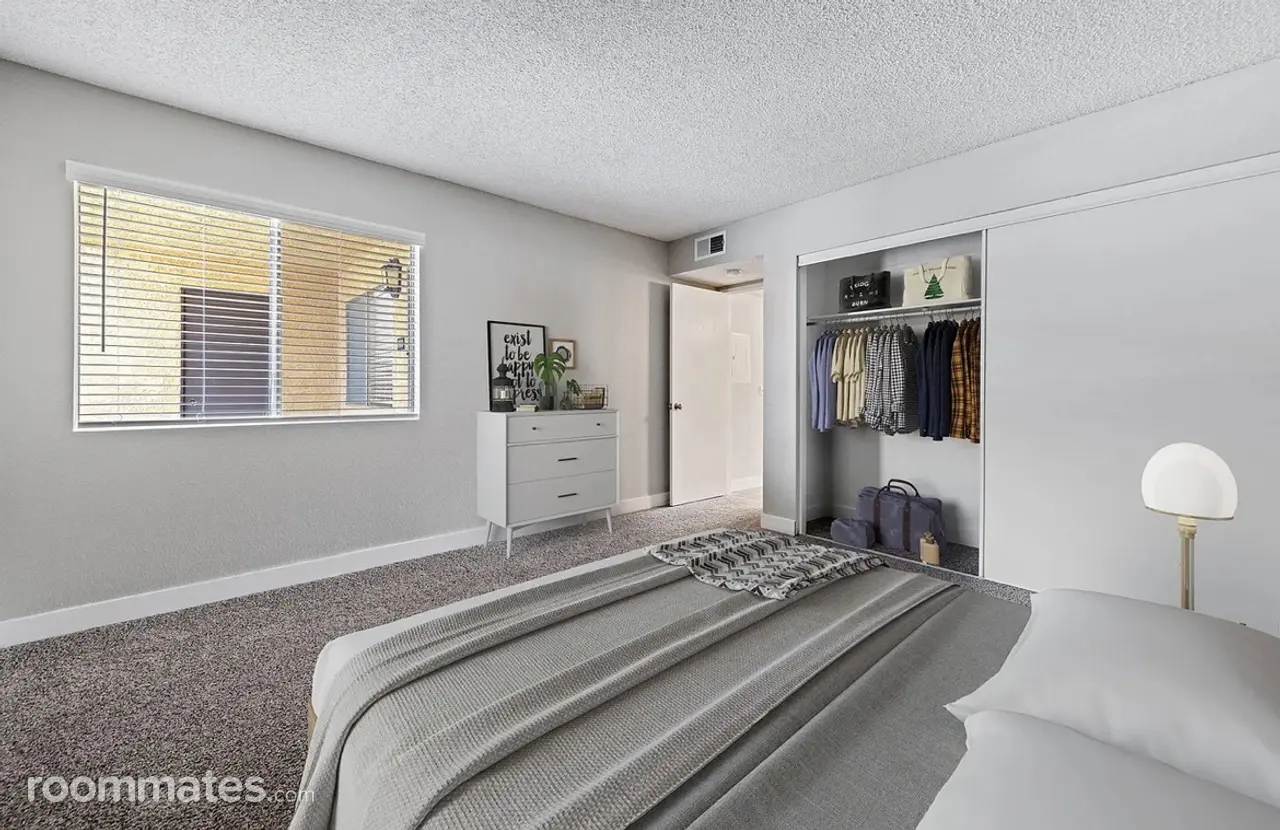 Profile photo 2 of 3