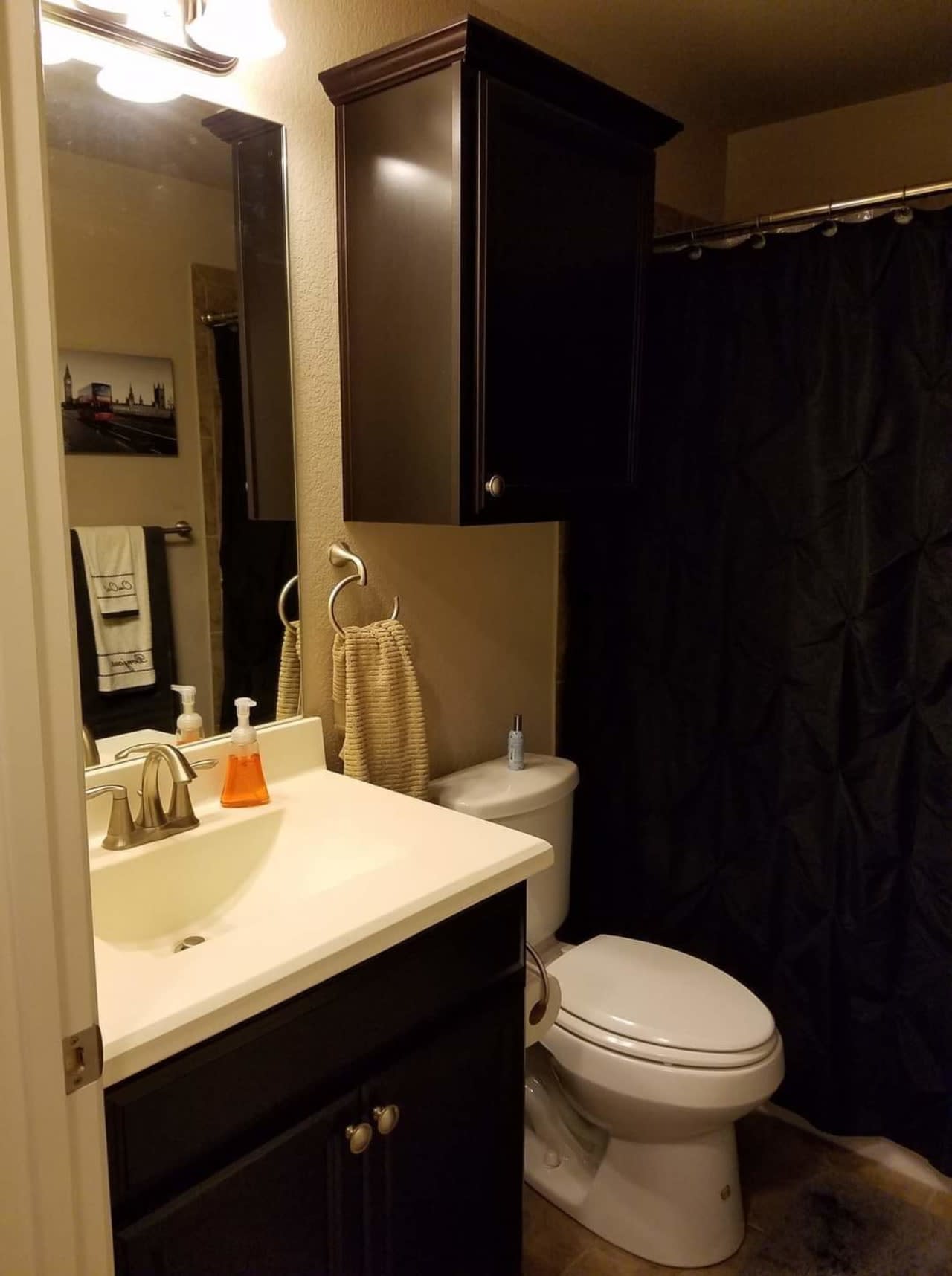 Profile photo 4 of 12