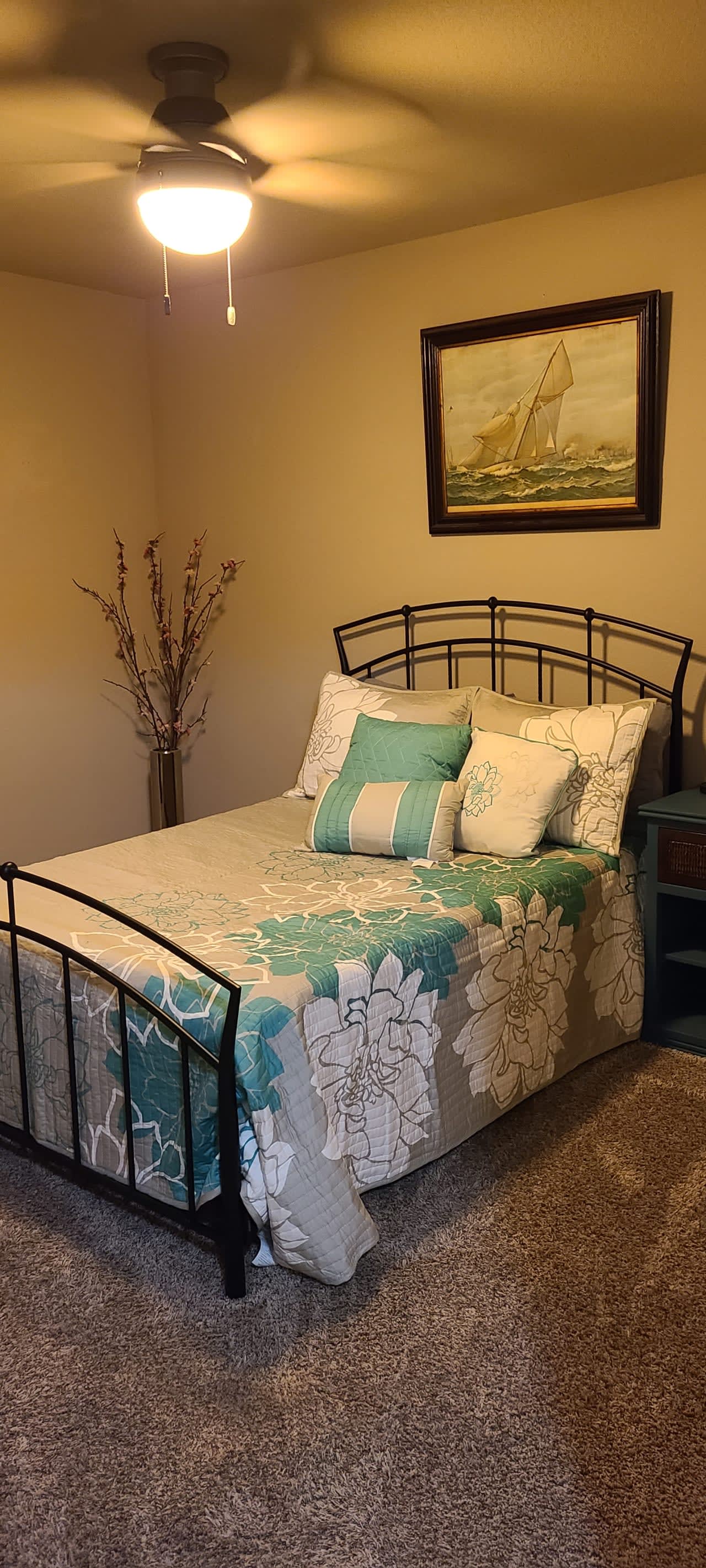 Profile photo 6 of 12