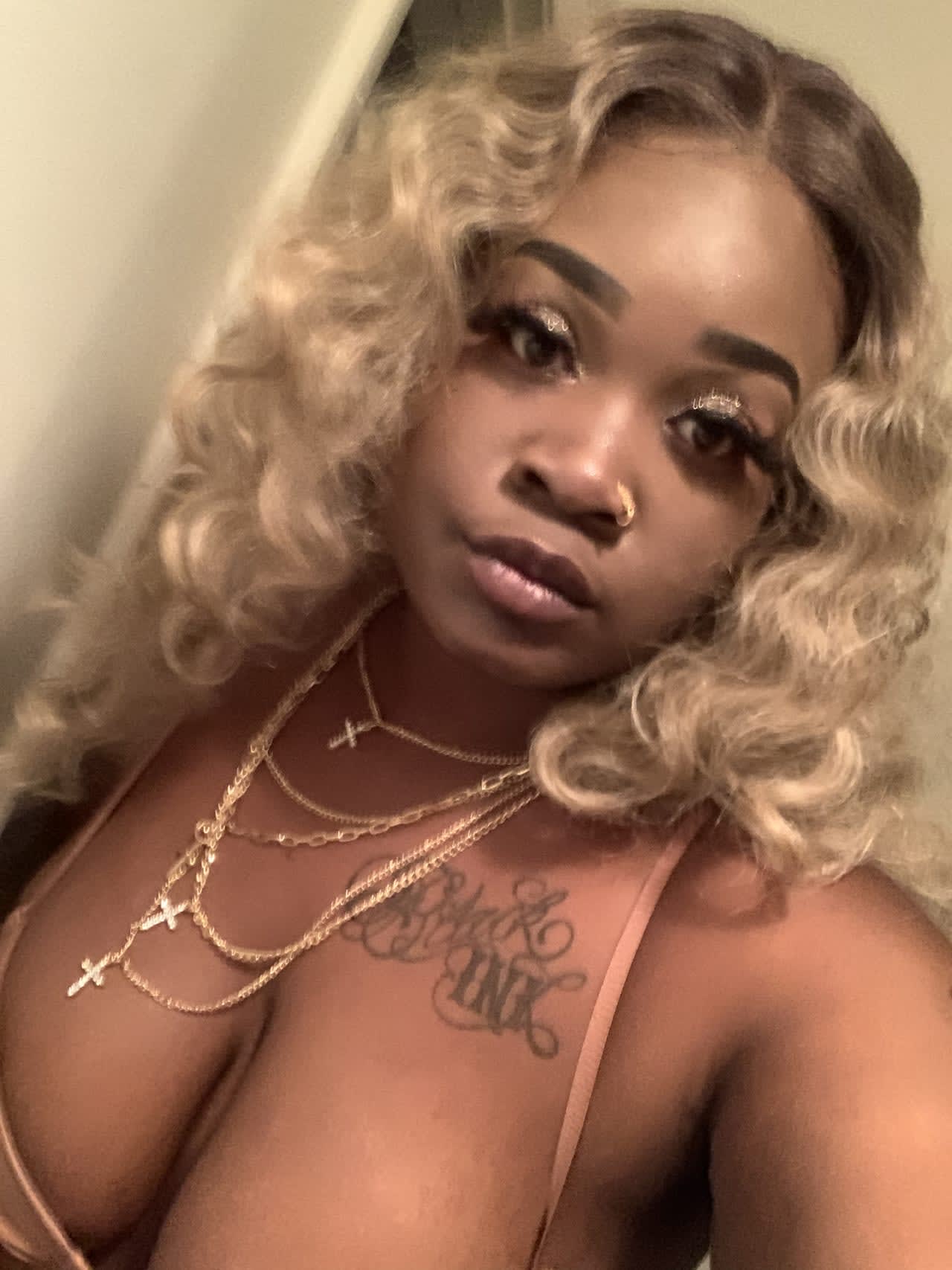 Profile photo 1 of 1