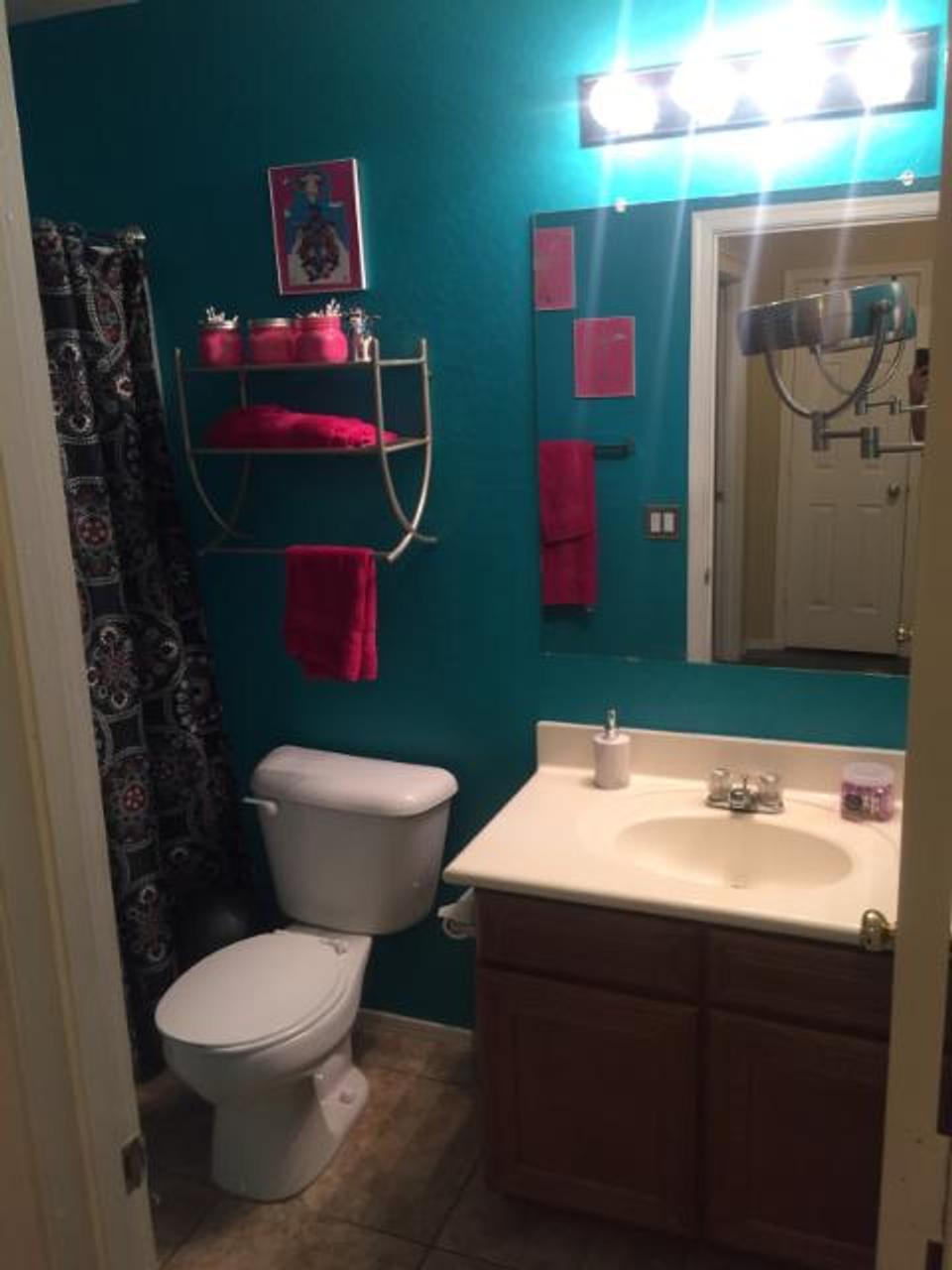 Profile photo 8 of 9