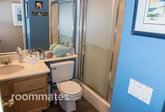 Room for rent in Huntington Beach, CA $1200, townhouse