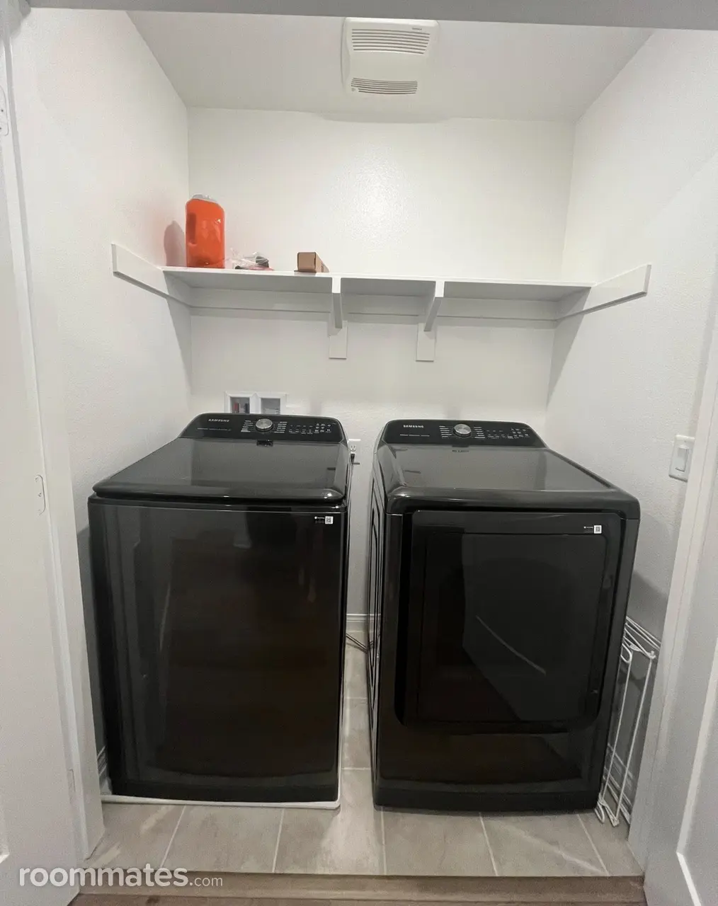 Profile photo 3 of 13