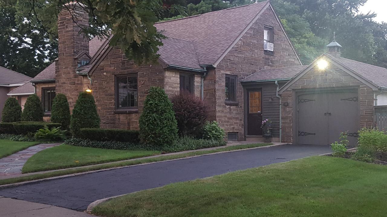 Profile photo 8 of 8