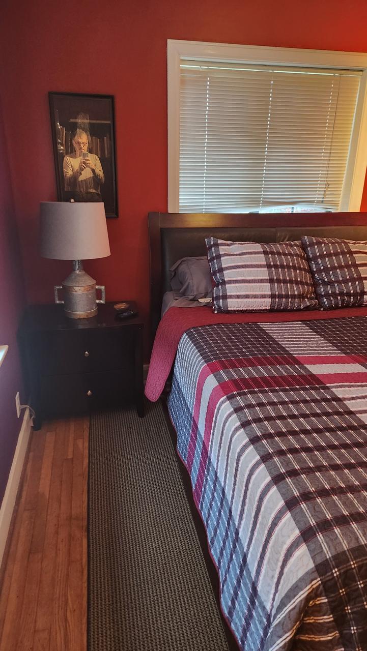 Profile photo 2 of 8