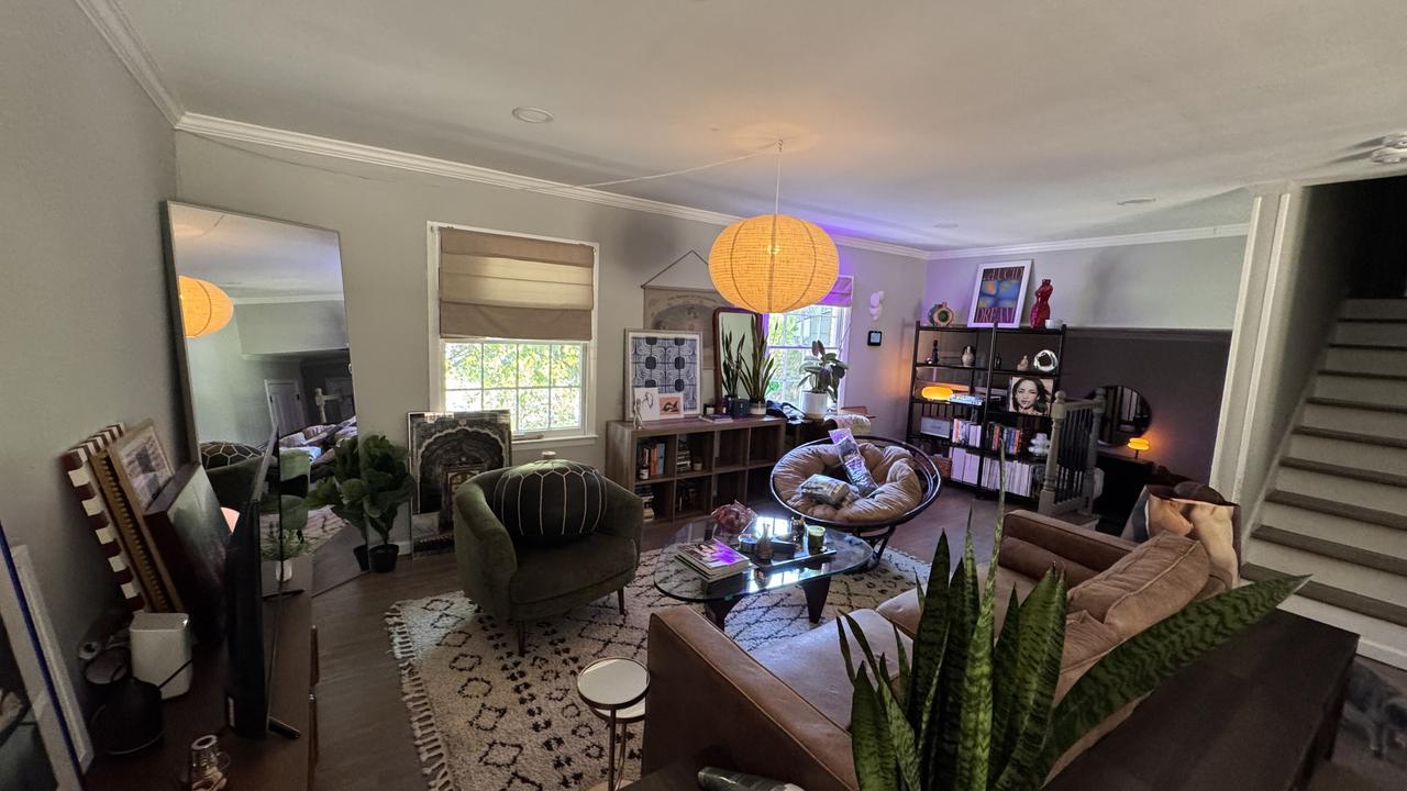 Profile photo 1 of 8