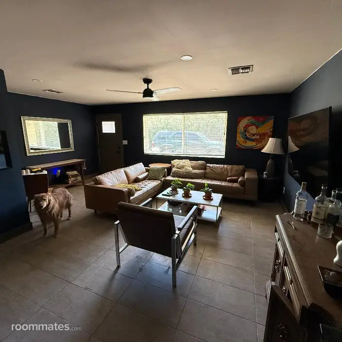 Room for rent in Phoenix, AZ $1200, house