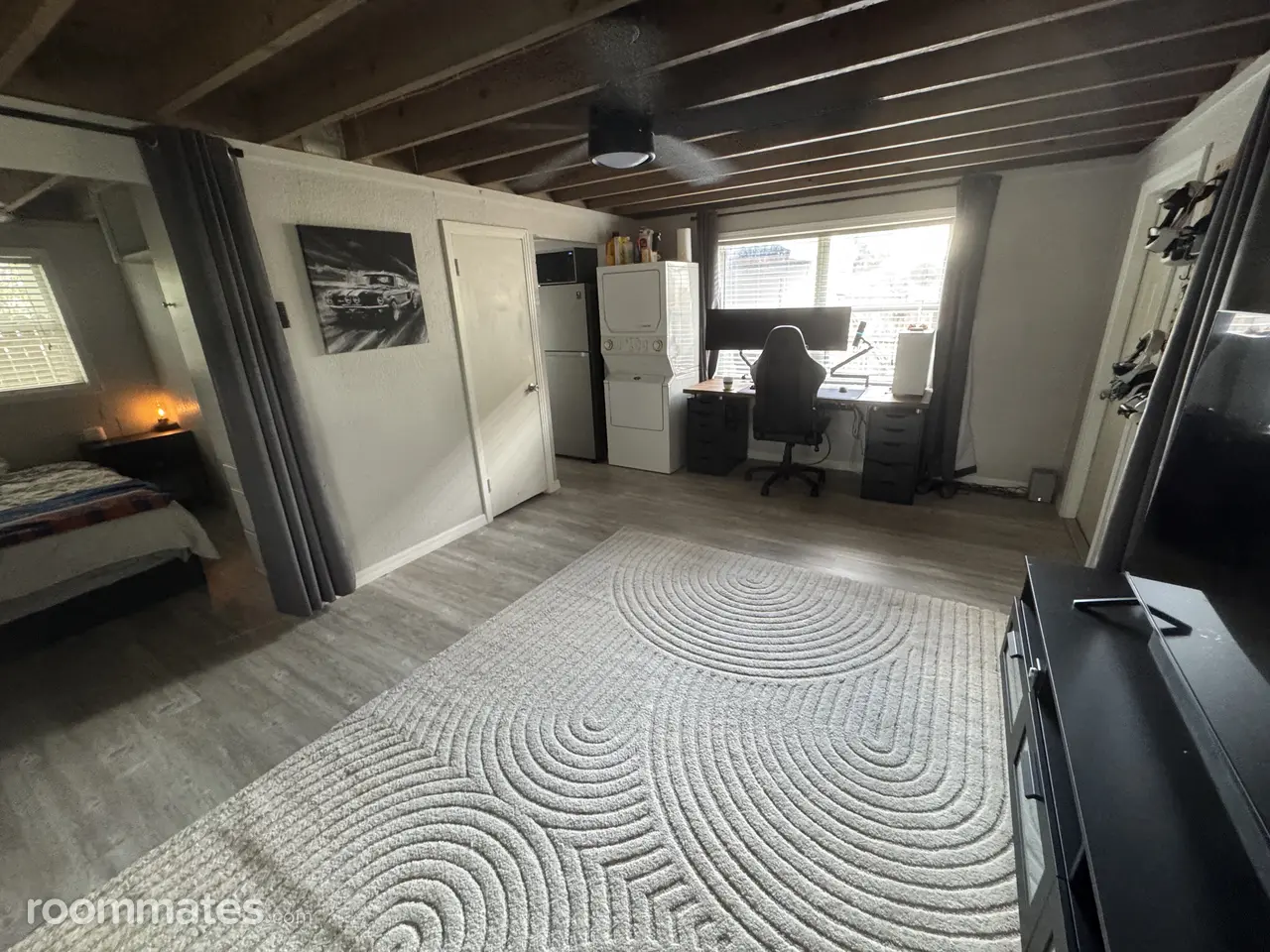 Profile photo 3 of 6