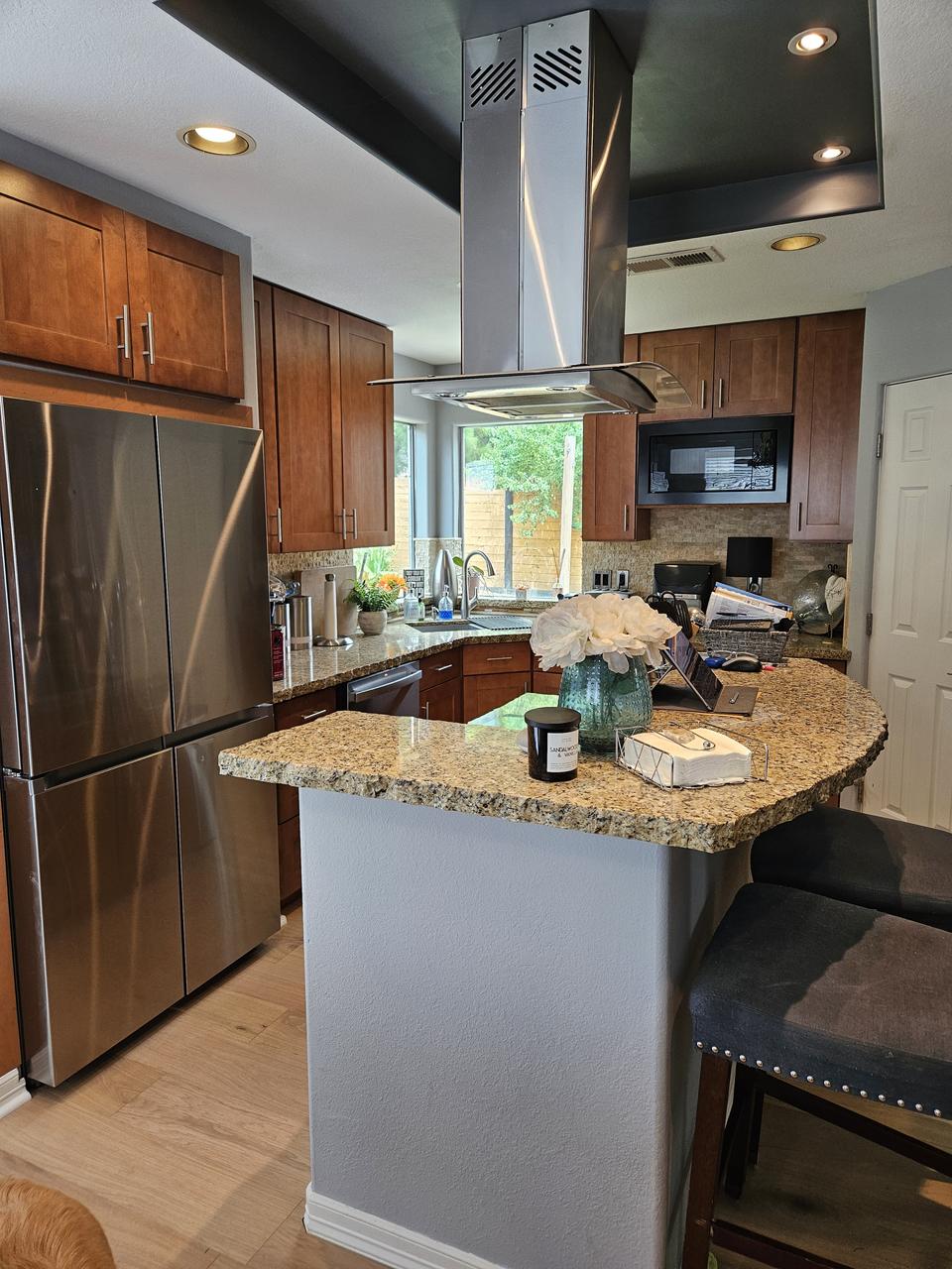 Profile photo 2 of 11