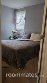Room for rent in Philadelphia, PA $900, house