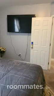 Room for rent in Philadelphia, PA $900, house
