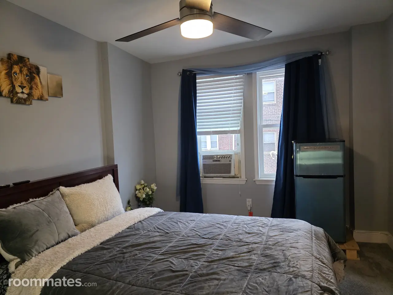 Profile photo 1 of 6