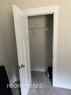 Room for rent in Simpsonville, SC $750, house