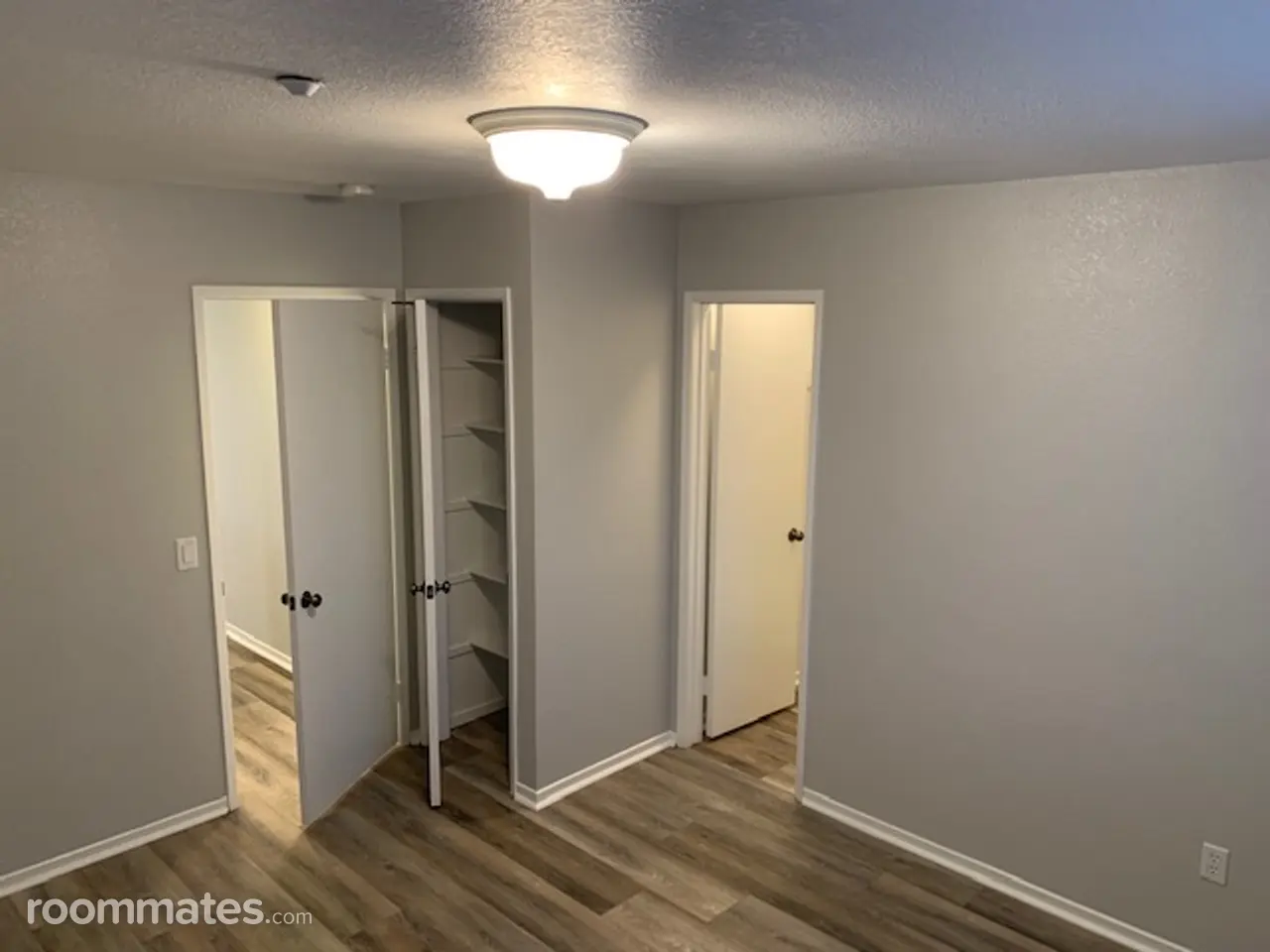 Profile photo 2 of 11