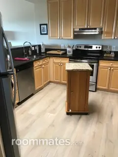 Room for rent in Leesburg, VA $950, condo