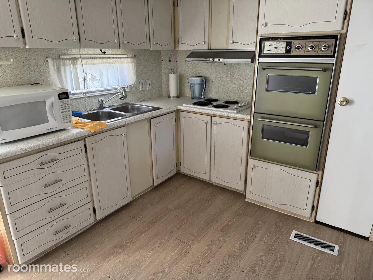 Profile photo 5 of 11