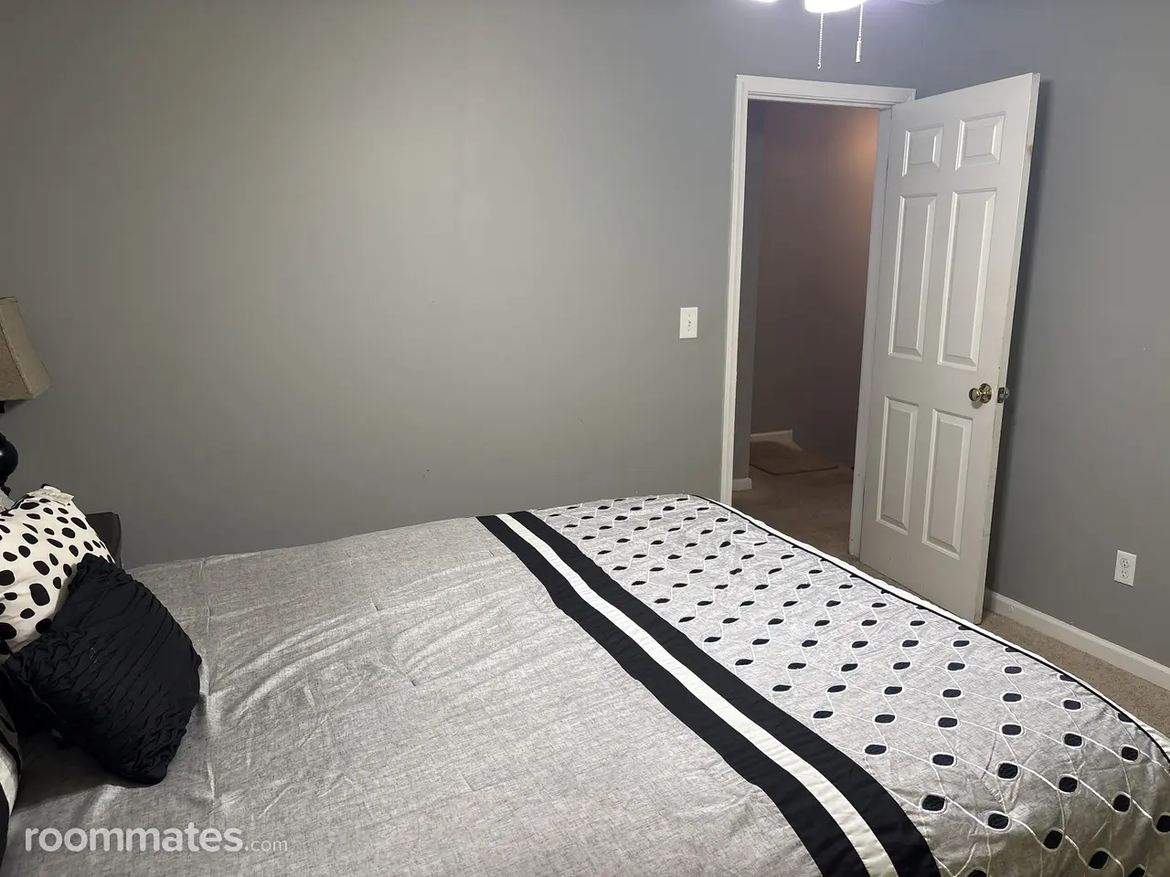 Profile photo 4 of 11